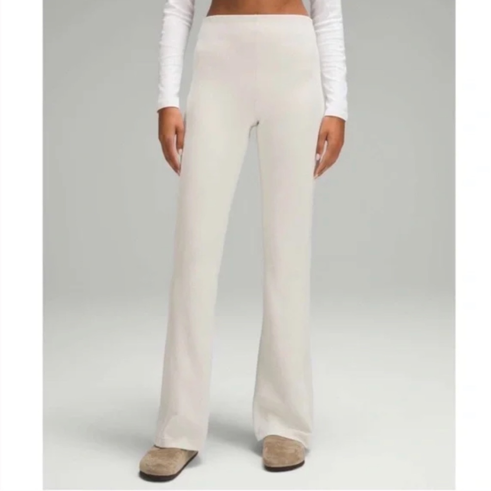 Lululemon NWOT Brushed Softstreme Ribbed Zip Flared Pant 32.5" Bone size 6